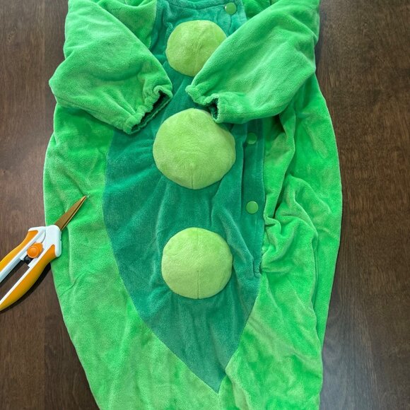 Walmart Infant Pea Pod Bunting Unisex Baby Size 0-6M Plush Halloween Costume - Picture 7 of 9